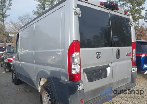 2017 Ram Promaster 1500 Low Roof 118 Wb z USA, uszkodzony, nr VIN 3C6TRVNG3HE510925